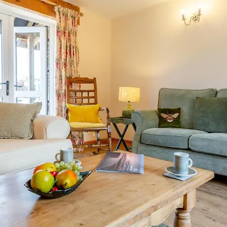 Holiday home 3 Bed In Kirkbampton Oc-l32005 *
